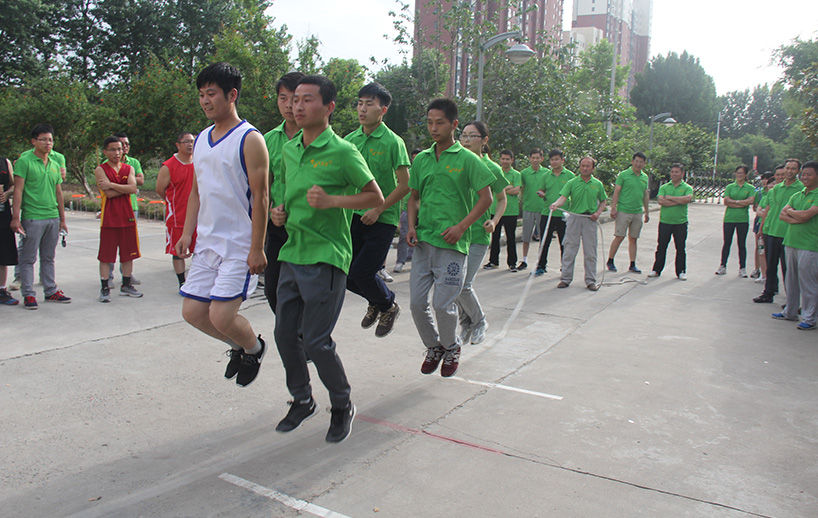 2015年6月3日，第六屆國凱集團杏林聯誼會暨趣味運動會在永城市豫東建化有限責任公司盛大舉辦。